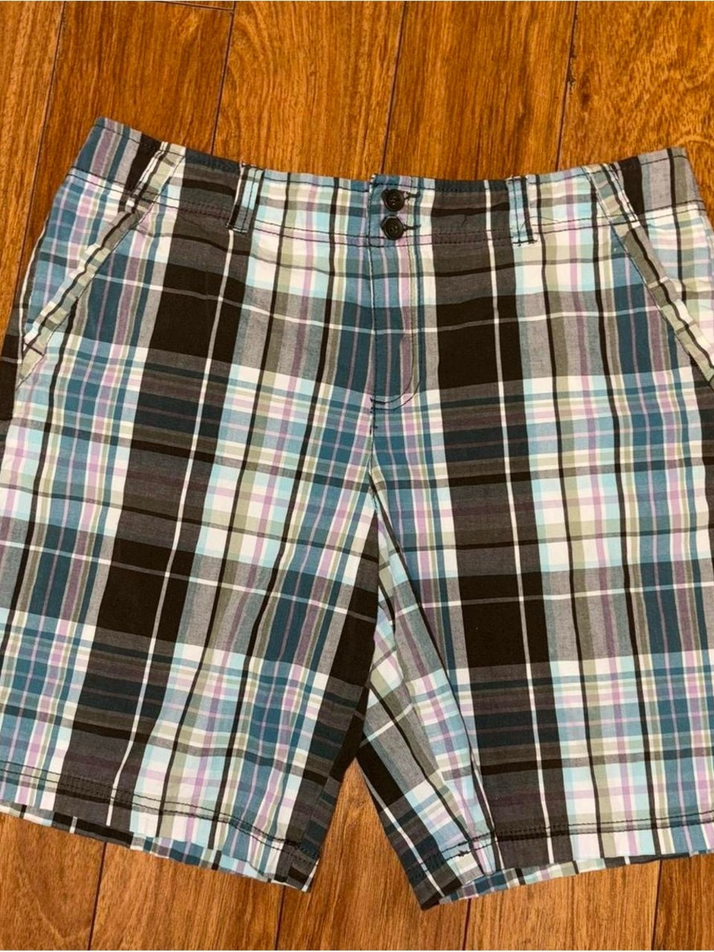 Vintage Y2K blue, pink, and green plaid shorts Size 14